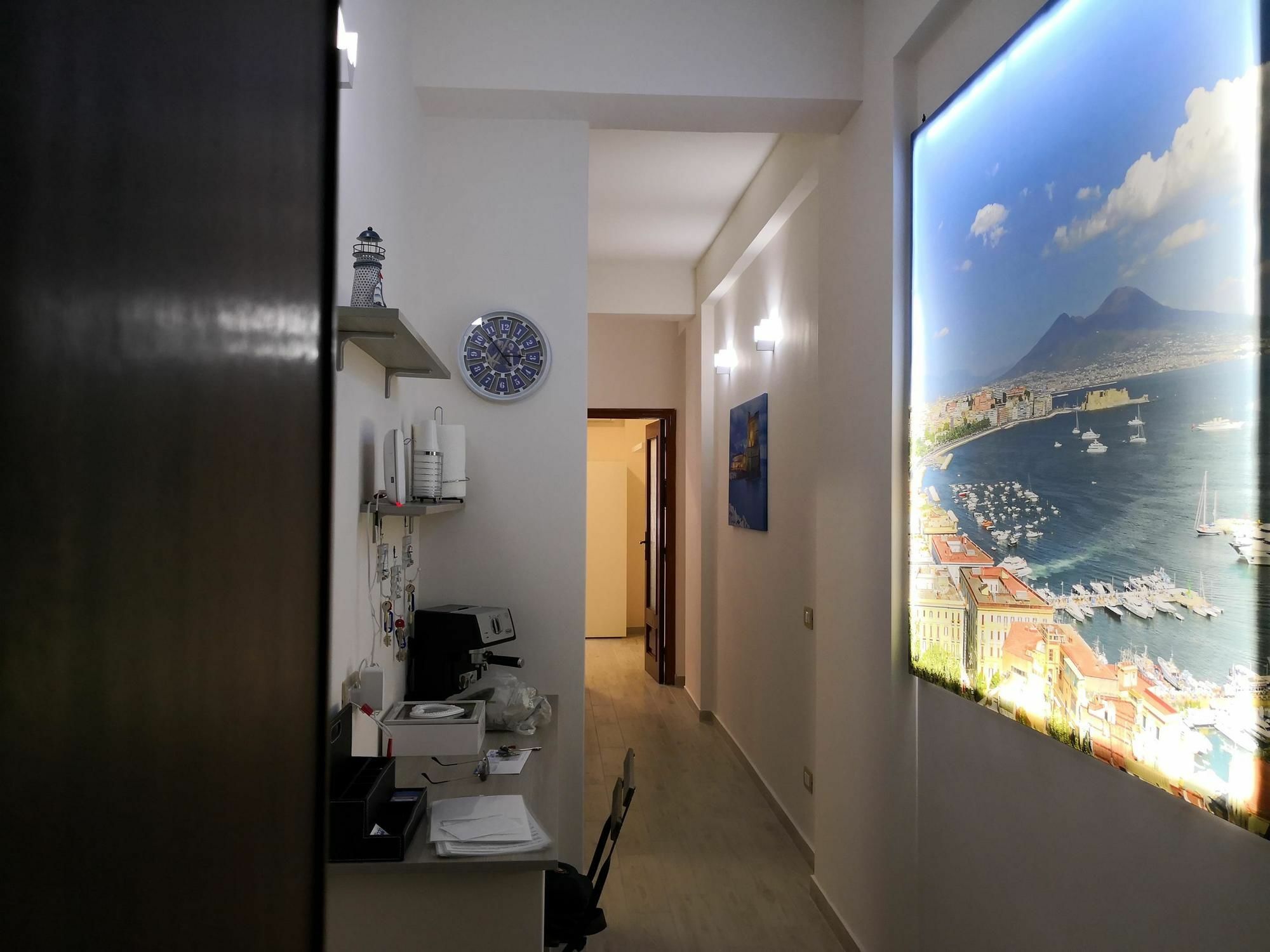 나폴리 Fenesta Vascia B&B 외부 사진