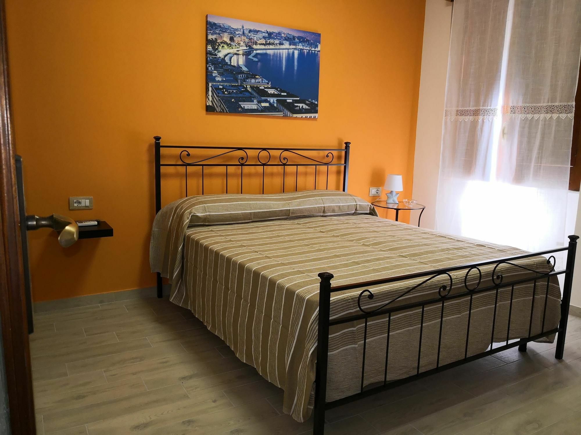 나폴리 Fenesta Vascia B&B 외부 사진