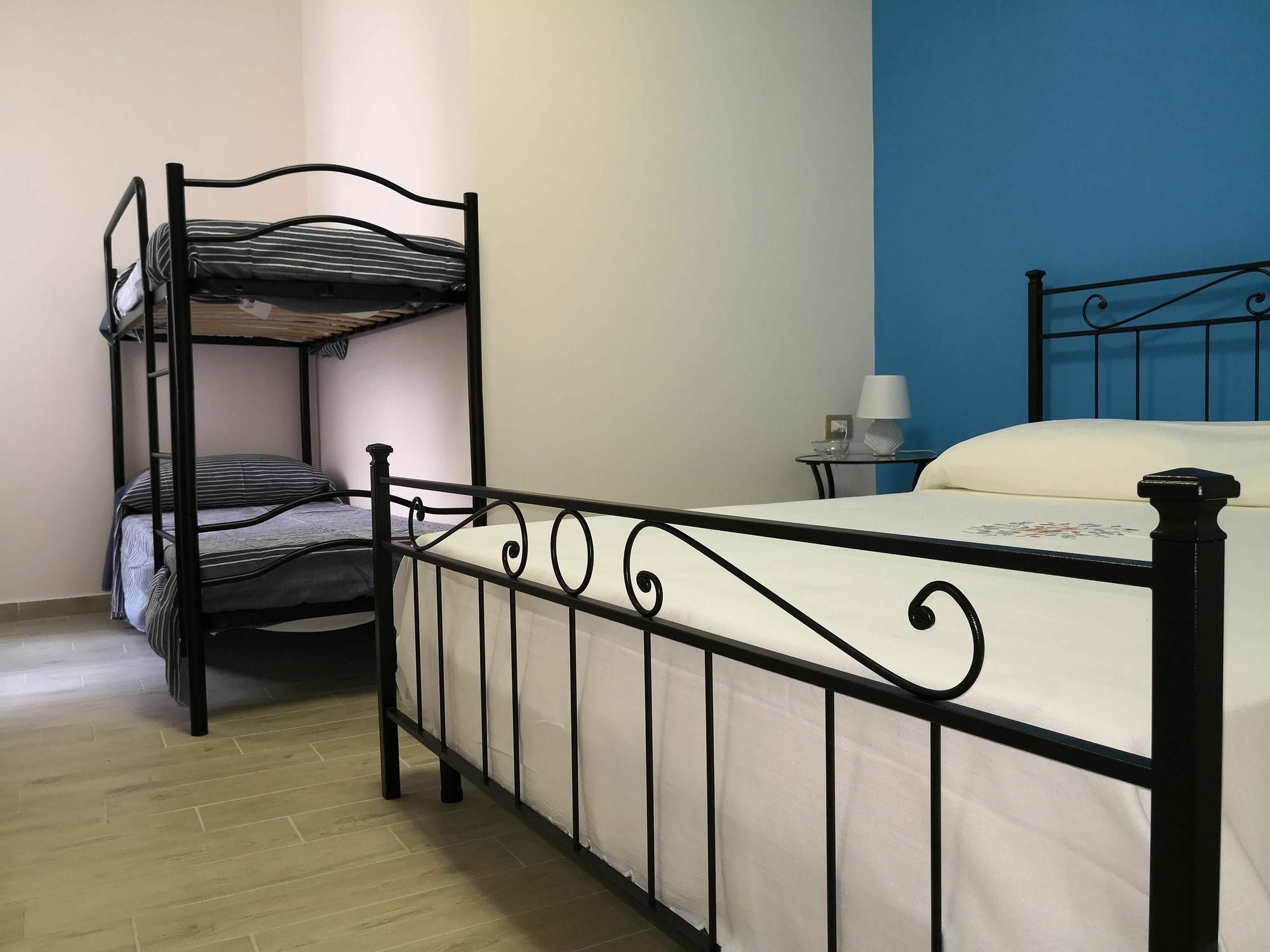 나폴리 Fenesta Vascia B&B 외부 사진