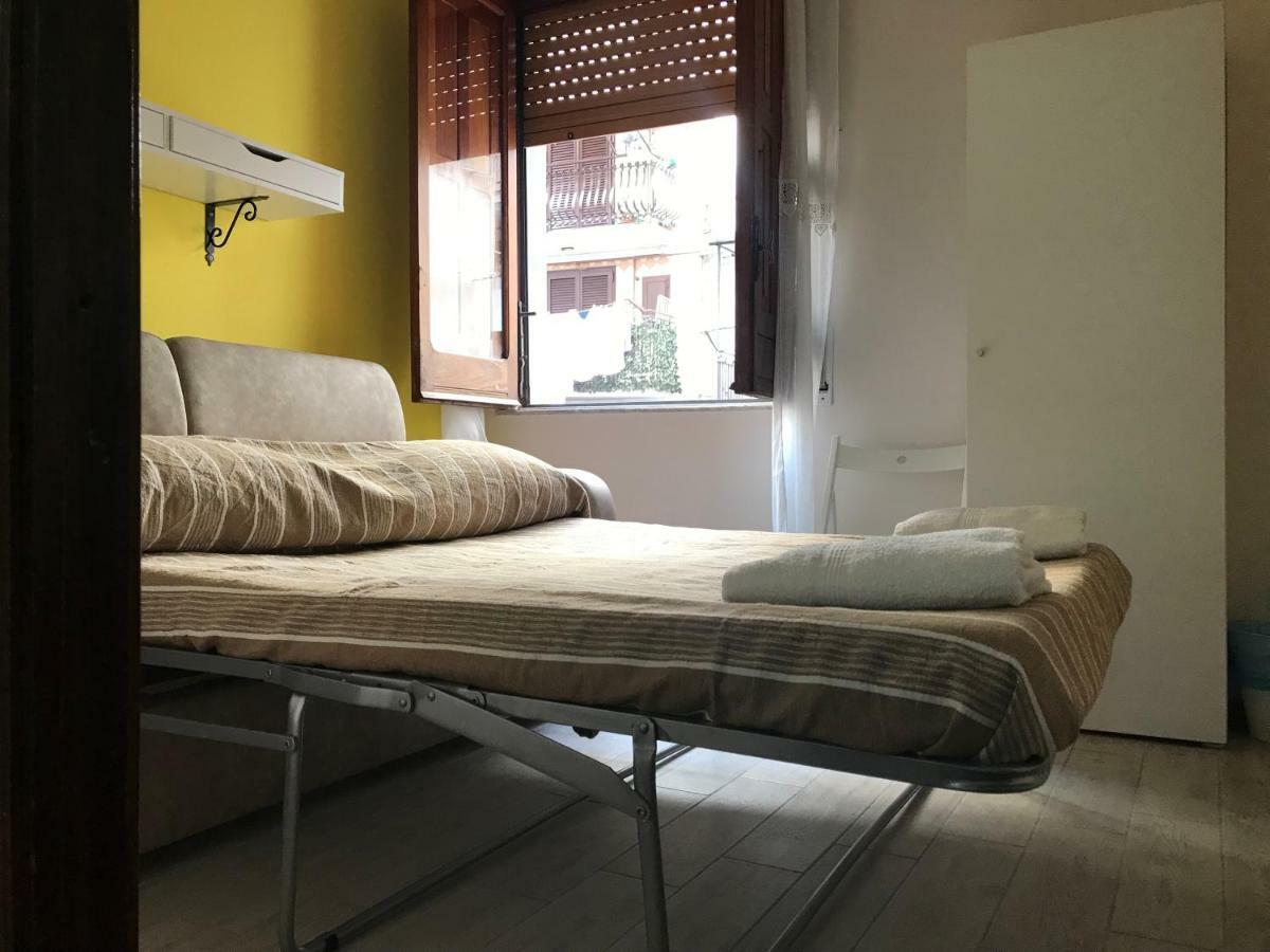 나폴리 Fenesta Vascia B&B 외부 사진