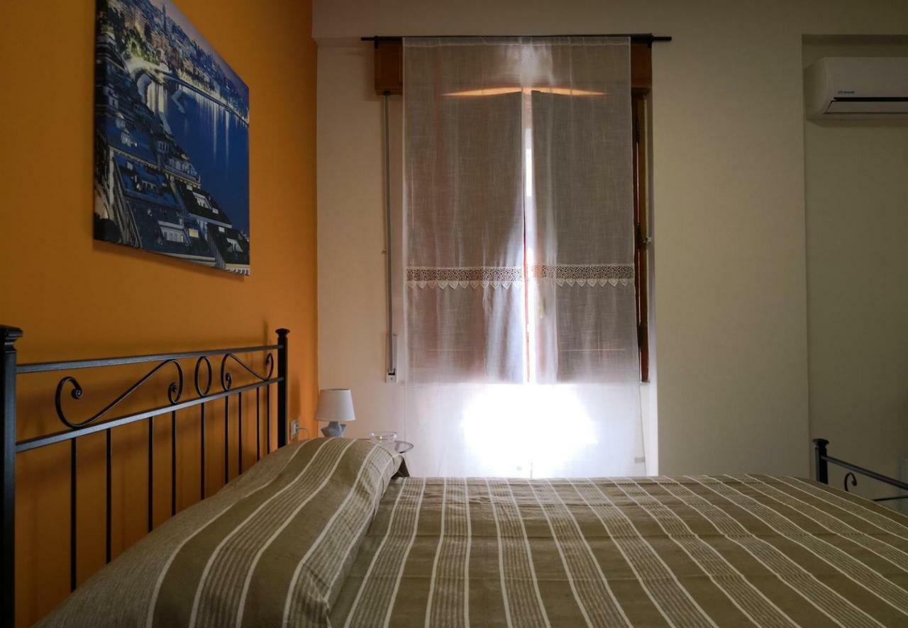 나폴리 Fenesta Vascia B&B 외부 사진